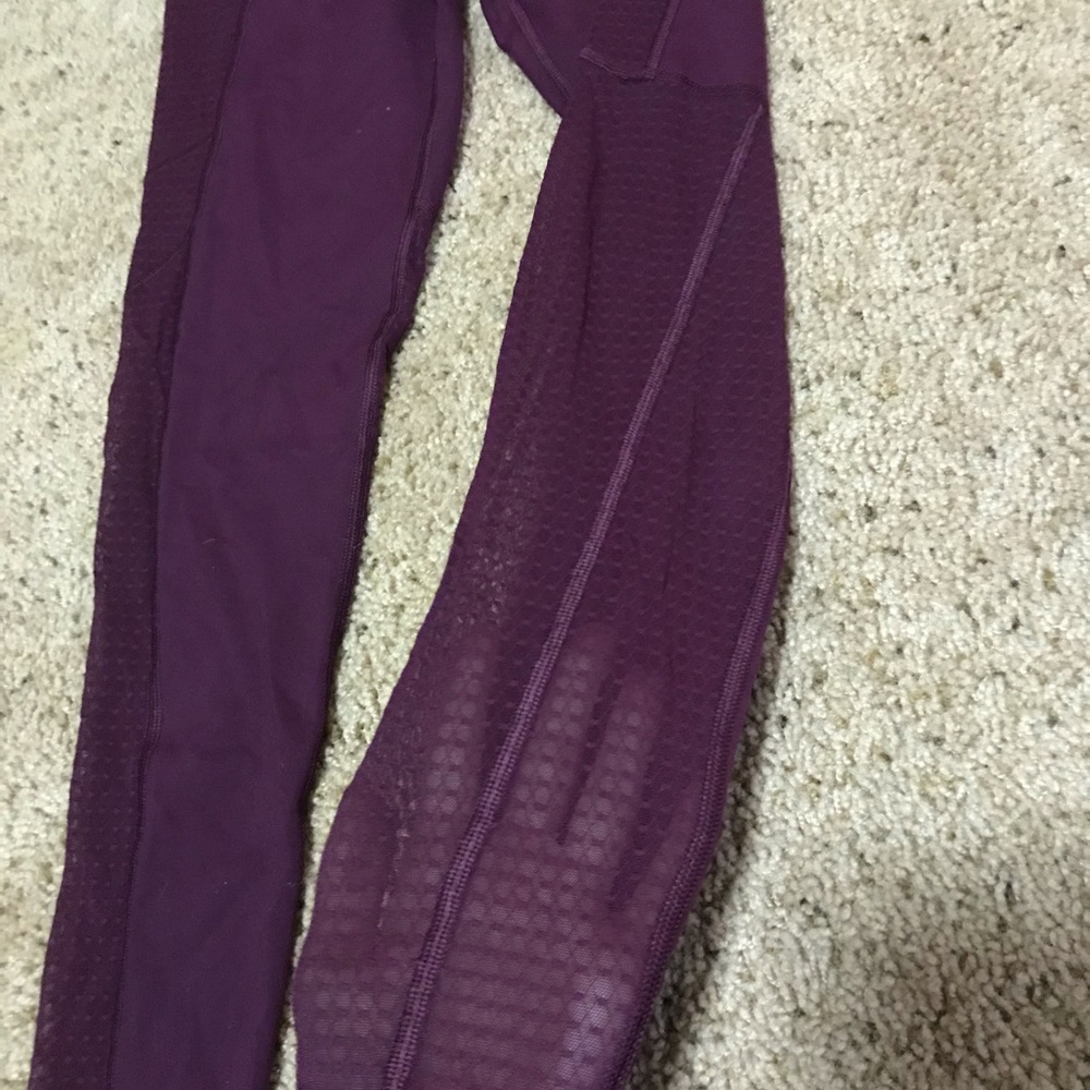 Victoria’s Secret Workout Leggings - Picture 3 of 4
